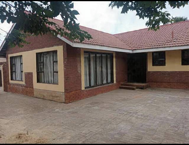 3 BEDROOM HOUSE FOR SALE IN VAALPARK
